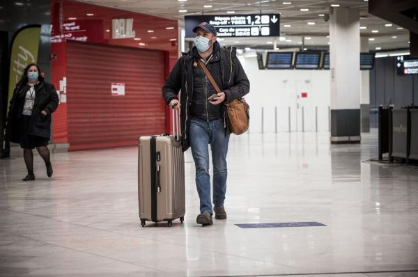 CNSU a actualizat lista ţărilor pentru care se impune carantina la revenirea în România