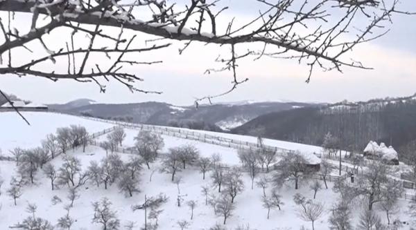 Cea mai rece temperatură din acest sezon s-a înregistrat la Miercurea Ciuc. Localnic: Acum, la -10 grade, este foarte cald