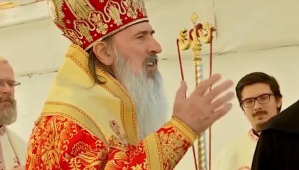 ÎPS Teodosie vrea să-i întoarcă pe oameni în Peşteră. Avocat: "Vom fi cu zecile de mii"