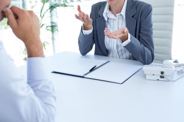 Tot mai mulţi români sunt în căutarea unui loc de muncă