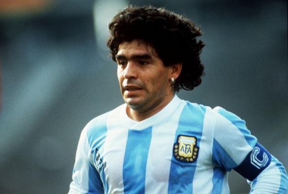 Un tânăr de 19 ani a cerut dezgroparea lui Maradona. El vrea să demonstreze că Diego a fost tatăl său
