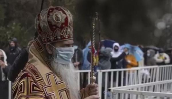 IPS Teodosie, la pelerinajul de Sf. Andrei: "Mă împărtășesc în fiecare zi și COVID-ul moare"