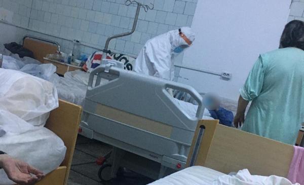 Situația de la Spitalul Reșița, reclamată încă din august. Bolnavii au ajuns să se trateze acasă decât să se mai interneze aici