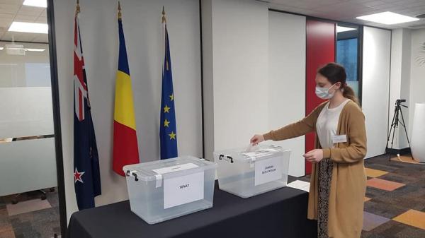 Alegerile parlamentare 2020, votul în străinătate a început. Prima persoană din lume care a votat este o studentă din Auckland