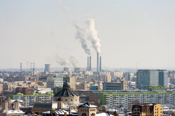 Vor fi avarii toată iarna la rețeaua de apă caldă și căldură din București