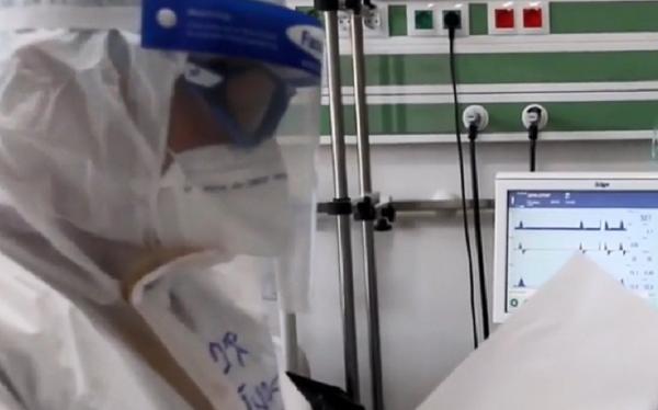 Mulţumirile vindecaţilor de Covid pentru medicii români: ''Voi îngeri albi, sunteţi Dumnezeu!''