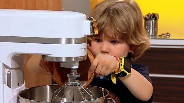 Reţete de dulciuri: brioşe cu iaurt şi zmeură