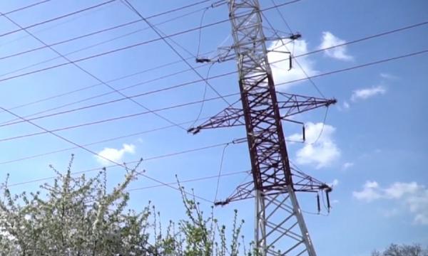 Facturile la curent electric ar urma să se majoreze cu 11%, de la începutul anului viitor