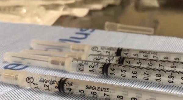 Vaccinul anti-Covid Moderna a primit aviz pozitiv în SUA. Americanii au cumpărat deja 200 de milioane de doze