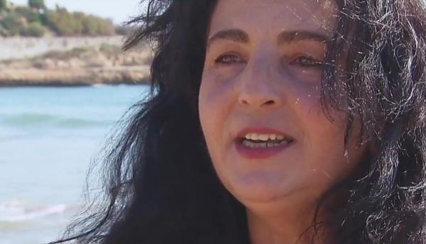 Adriana, femeia care conduce un TIR și o rețea de voluntari, vrea să fie ajutată să ajute