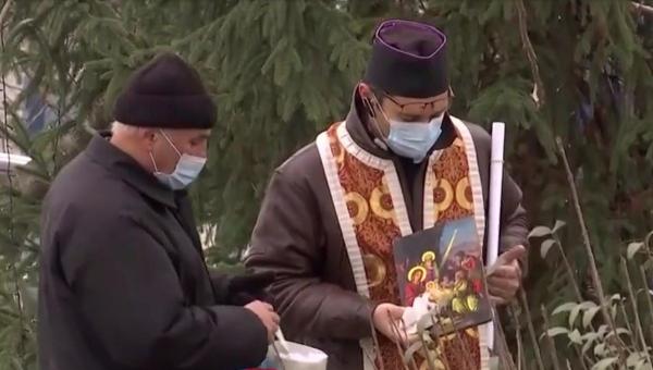 Când religia sprijină știința: preoții predică pro-vaccinare