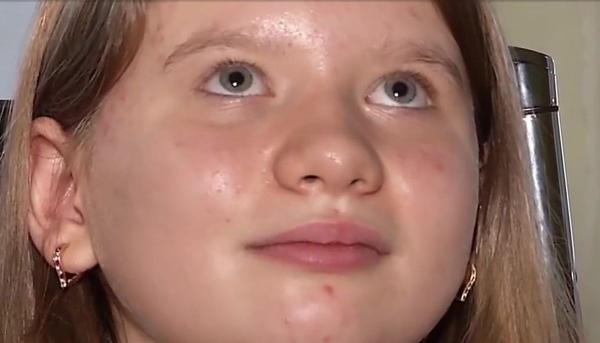 Ajut Eu. Cătălina își trăiește viața între dorințele ei și nevoile surorii bolnave