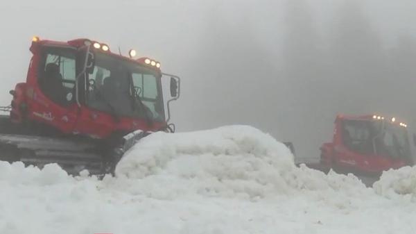 Pârtiile din Poiana Braşov, deschise cu întârziere