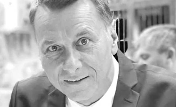 Colegii de scenă deplâng moartea lui Bogdan Stanoevici. Activist anti-mască, actorul a murit după ce s-a infectat cu coronavirus