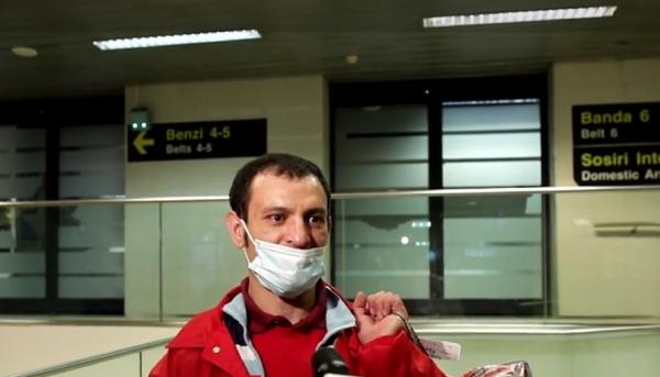 Zeci de deţinuţi expulzaţi din Anglia au ajuns în România: "Trebuie să ne apucăm de furat"