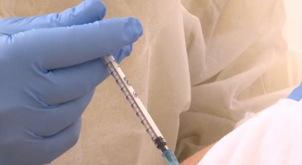 Autorităţile schimbă regulile campaniei de vaccinare, la o lună de la startul acesteia