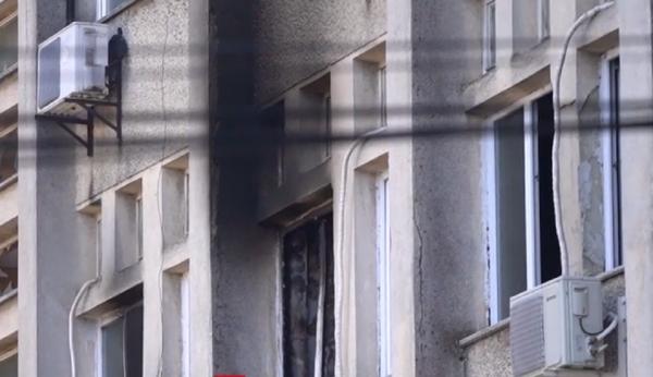 Spitalul din Piatra Neamţ, o ruină la două luni de la tragedie. 15 oameni au murit atunci, într-un incendiu devastator