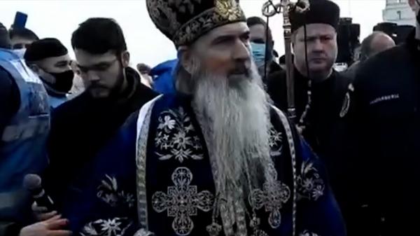 Lege doar pentru unii: Masca, obligatorie pentru noi, opțională pentru demnitari