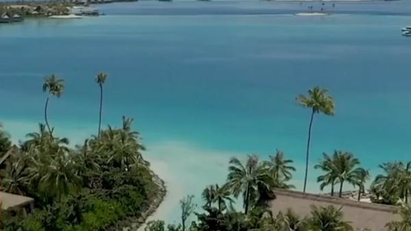 S-a dublat numărul statelor pentru care turiştii români vor fi nevoiţi să intre în carantină la întoarcere