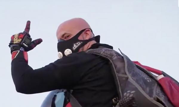 Machineman doboară recorduri la mii de metri înălțime, în baloane cu aer cald