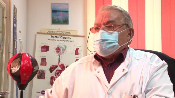 Medic de familie din Câmpina, teoria conspiraţiei despre Covid în faţa unor elevi de liceu