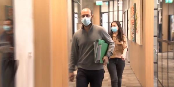 Trei din cinci români şi-ar dori să-şi împartă munca între casă şi birou, în următoarea perioadă