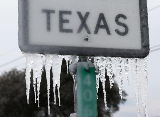 Stare de urgenţă majoră în Texas din cauza unei furtuni de zăpadă