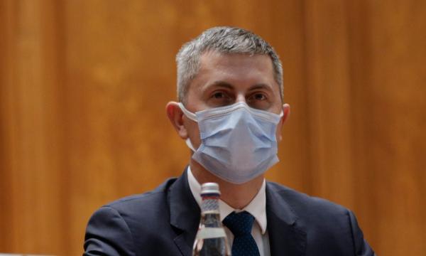 Numit "ciocoi de USR" de către social-democrați, Dan Barna se apără după episodul "ochelarii": "Factual, nu e nimic de reproşat aici"