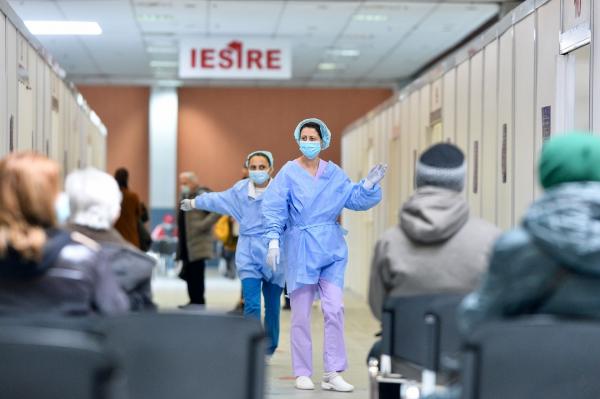 Profesorii au semnat condica la vaccinare. Etapa specială a imunizării, programată până pe 10 martie