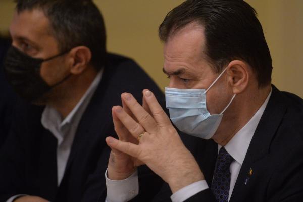 Scandal în Parlament la dezbaterea pe Legea Bugetului. Amendamente respinse pe bandă rulantă, ca pe vremuri