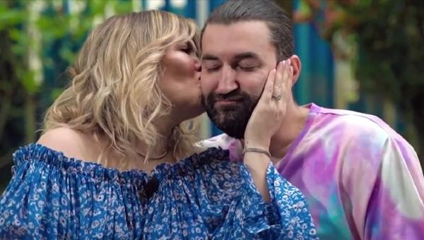 Gina Pistol şi Smiley, noi detalii despre viaţa de părinte