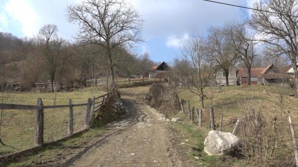 O comună din Alba, cu un singur caz de Covid-19, a intrat în scenariul roșu