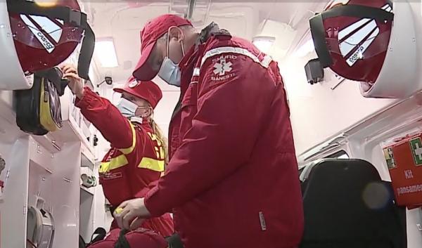 Povestea paramedicilor soţ şi soţie care se ocupă de urgenţele de pe Valea Gurghiului