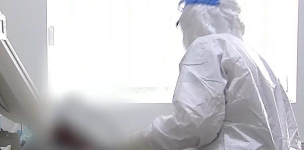 Cu secțiile ATI pline, unele spitale nu au de ales și ajung să refuze pacienți. "Toţi suntem epuizaţi"