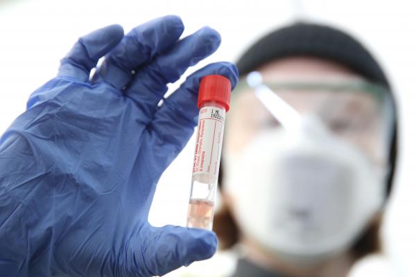 Bilanț coronavirus în România, 29 martie. 120 de decese, în ultimele 24 de ore. 1.398 persoane internate la ATI