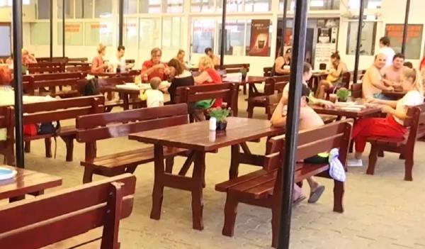 Scenariile conform cărora România ar putea reveni la normal de la 1 iunie se bazează în special pe vaccinarea masivă împotriva coronavirusului