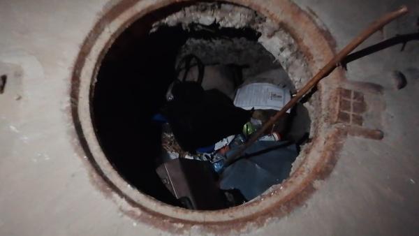 Posibilă crimă la Galaţi, un bărbat a fost găsit mort în casă: 'Băi, hai să ieşim afară, hai să anunţăm poliţia"