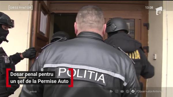 Noul șef de la Permise și Înmatriculări Suceava a fost reținut. Ar fi cumpărat influenţa unui consilier