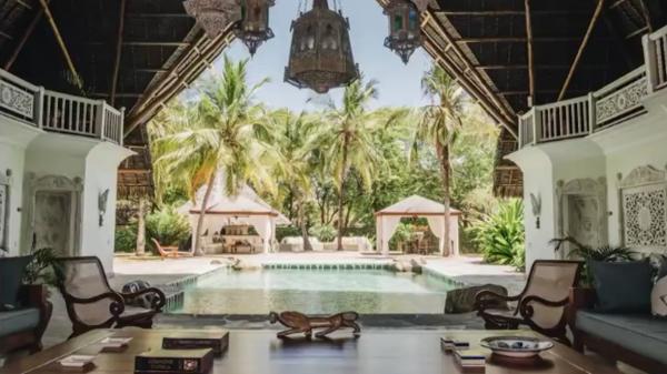 În vizită la Naomi Campbell. Superstarul din lumea modei a prezentat lumii întregi locul ei preferat de relaxare, casa de vacanţă din Kenya