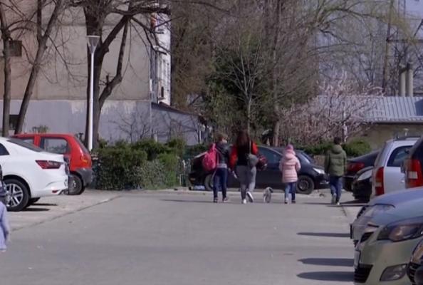 Pandemia, o lecţie grea pentru copii: Tot mai depresivi din cauza izolării