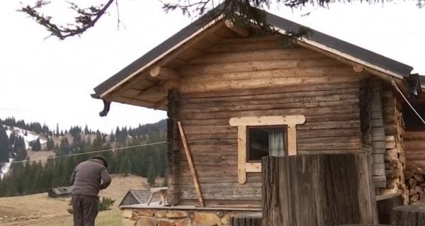 Casele de vacanţă în zone izolate câştigă teren în faţa hotelurilor şi a pensiunilor mari