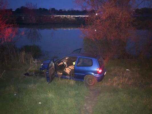 Urmărire ca în filme în Timişoara: S-a aruncat în Bega ca să scape de poliţişti