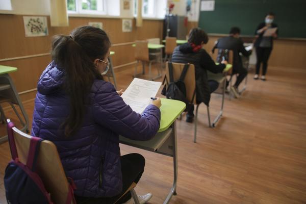 Înapoi la şcoală. Ministrul Educaţiei a anunţat când şi cum revin elevii la cursuri