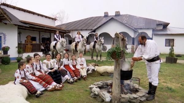 Experienţe din vremuri de mult apuse, la un conac din Olt. Cum a readus un bărbat la viaţă povestea haiducilor