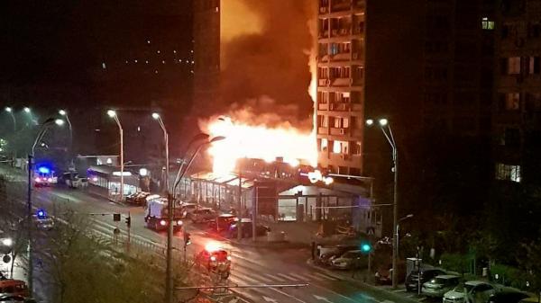 Incendiul de la șaormeria Dristor. Imagini surprinse de martori la puţin timp după ce a izbucnit