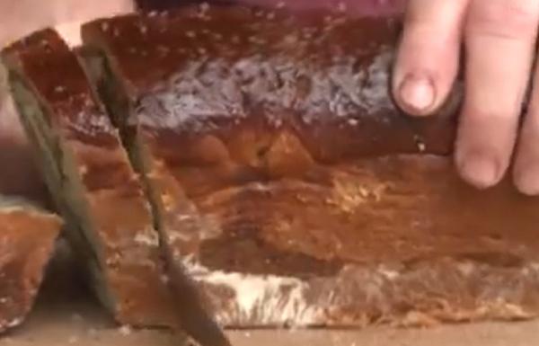 Gospodinele din Sibiu se întrec în cozonaci pufoşi. Secretul gustului: nu se zgârcesc când vine vorba despre ingrediente