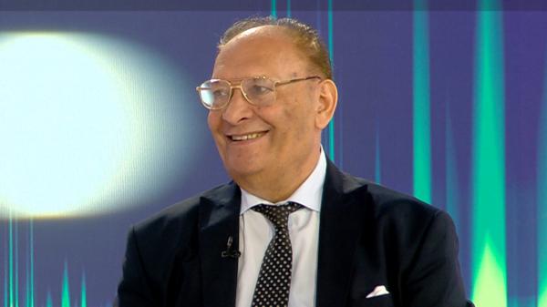 Nicu Constantin, lăutarul care le cântă românilor amintirile: Mergeam acasă la marele actor Ştefan Iordache toamna, când culegea via. Acolo erau cele mai frumoase petreceri