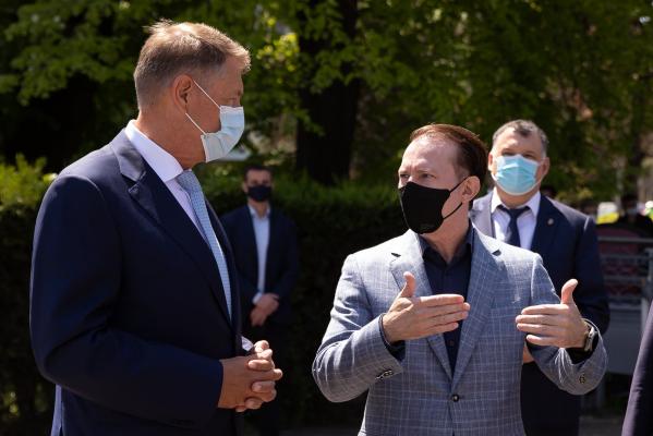 La ce măsuri de relaxare ne putem aştepta de la 1 iunie: Revenirea pe stadioane la o capacitate de 25-50% pentru vaccinați