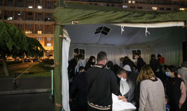 Noapte albă la centrele de vaccinare din Capitală. Peste 10.000 de oameni au fost imunizaţi cu Pfizer