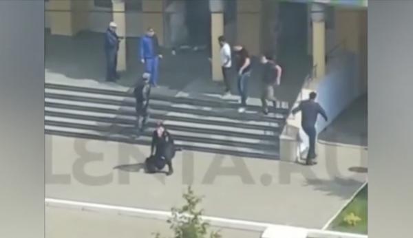 Atac armat într-o școală din Rusia. Bilanțul tragediei, revizuit la nouă morți, cei mai mulți dintre ei fiind elevi de clasa a VIII-a